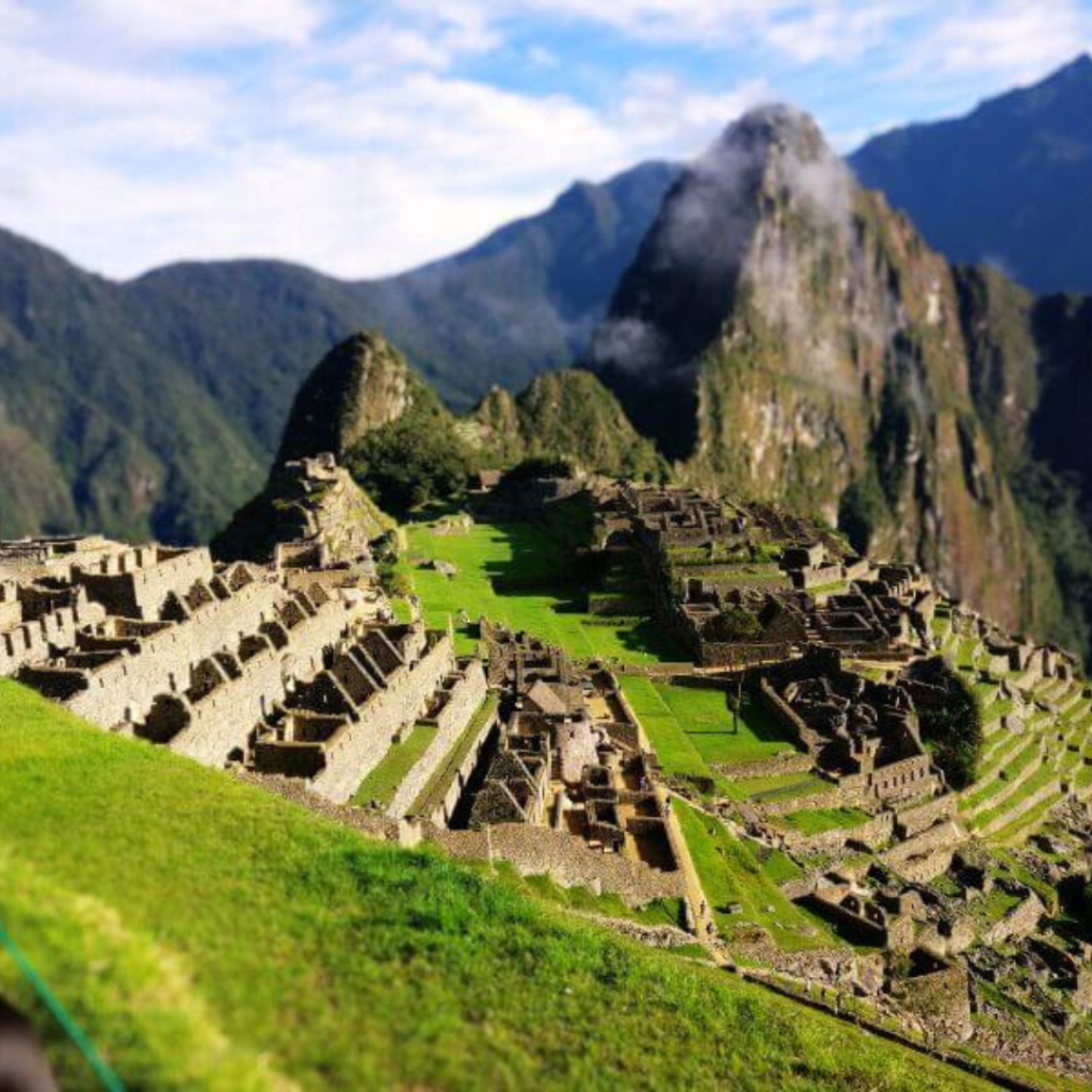 Historic Sanctuary of Machu Picchu, Inca citadel of the Inca Empire and civilisation, sometimes referred as the ‘Lost City of the Incas’, one of the New Seven Wonders of the World, Eastern Cordillera de los Andes, Urubamba Province, Cusco Region, Peru